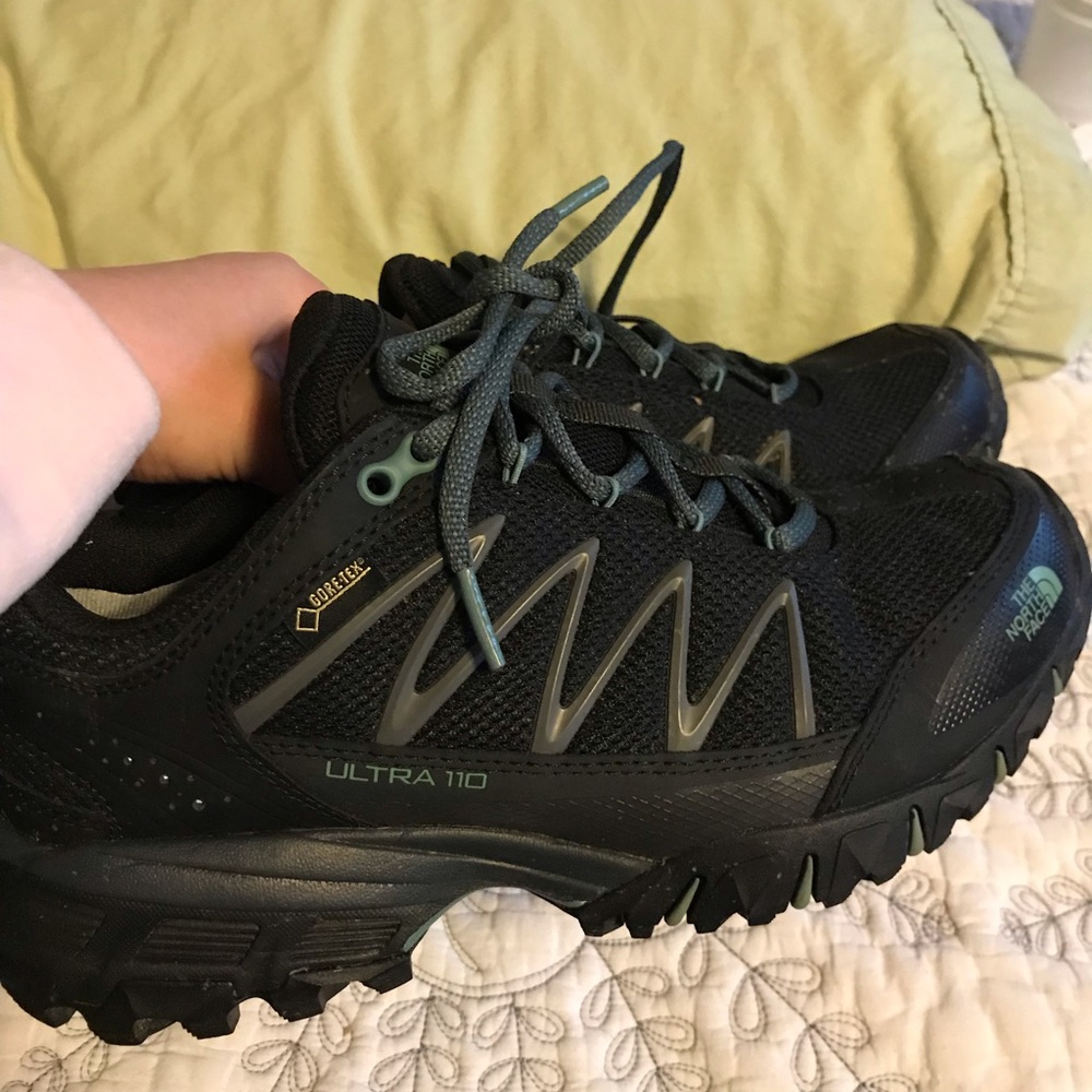 Northface women’s 7.5 size trail running shoes